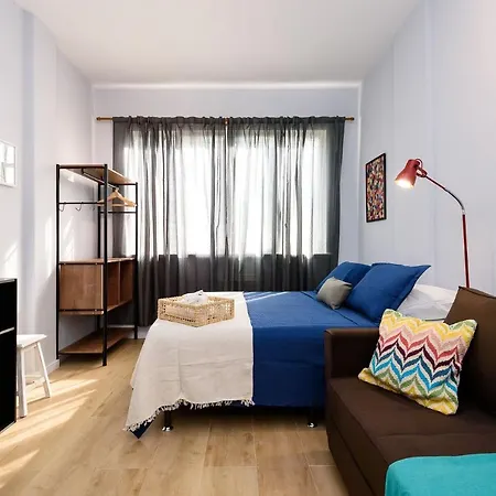 Omar do Rio - BC703 - Studio Moderno, Internet 240mbps, Smart TV a 05 minutos das Praias de Ipanema, Copacabana e Arpoador, 100metros do Metrô General Osório